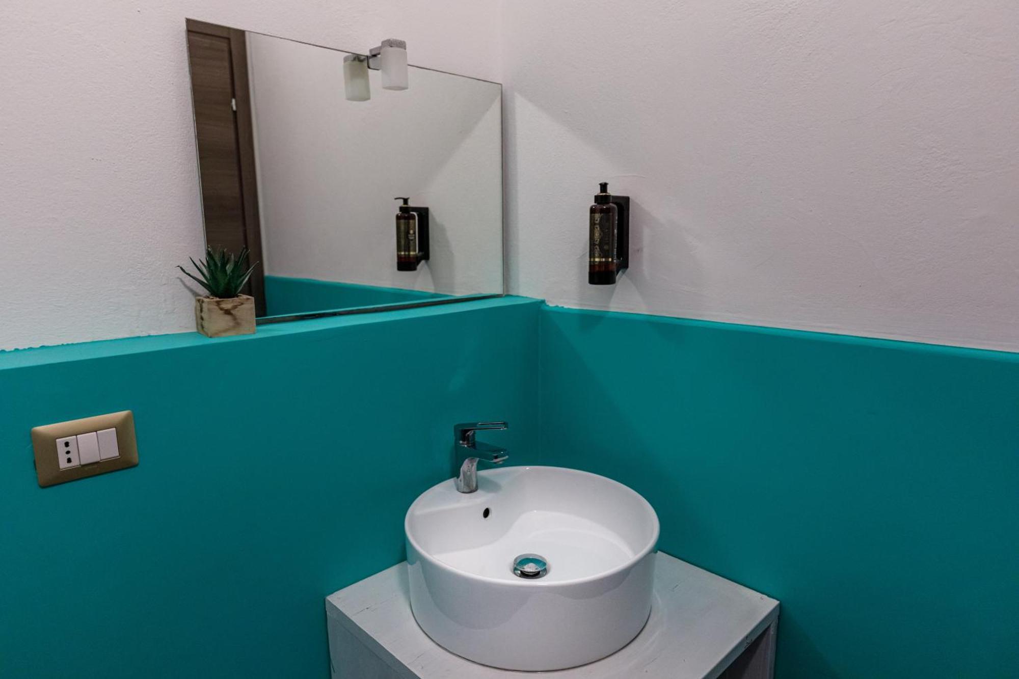 Onlyrooms III - Recommended For Under 30S Κάλιαρι Δωμάτιο φωτογραφία