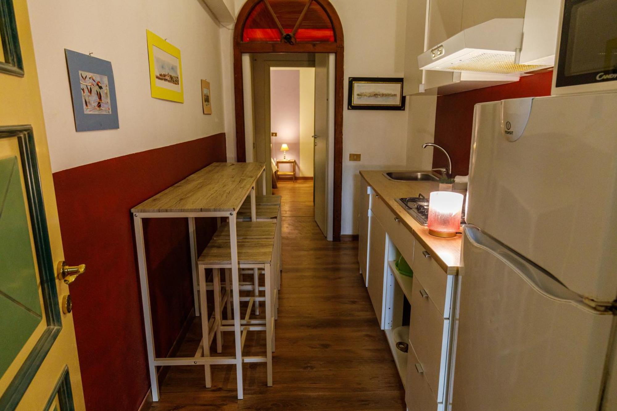 Onlyrooms III - Recommended For Under 30S Κάλιαρι Δωμάτιο φωτογραφία