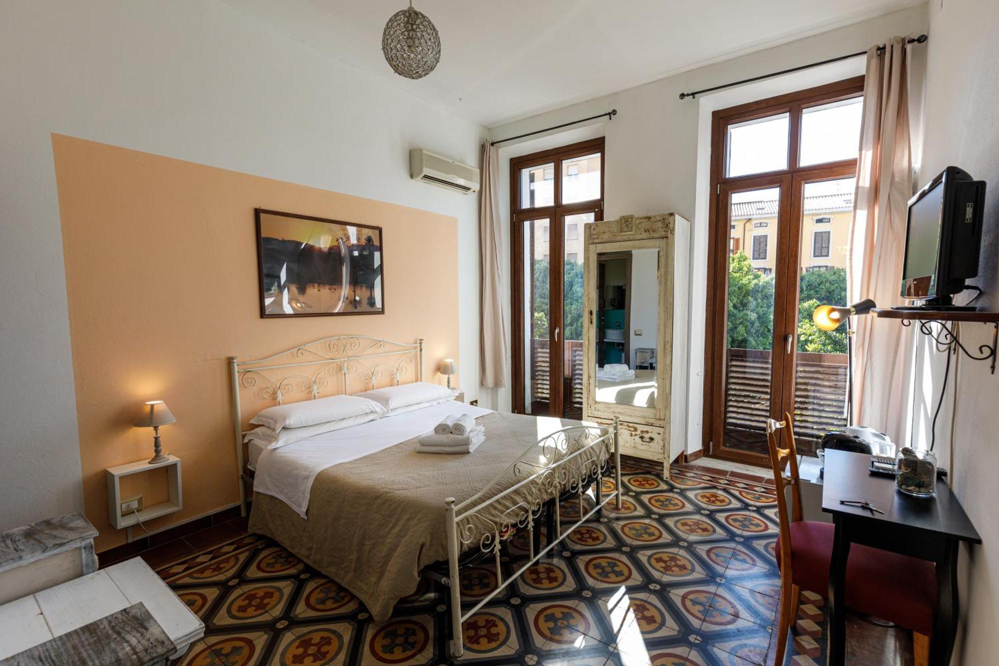 Onlyrooms III - Recommended For Under 30S Κάλιαρι Δωμάτιο φωτογραφία