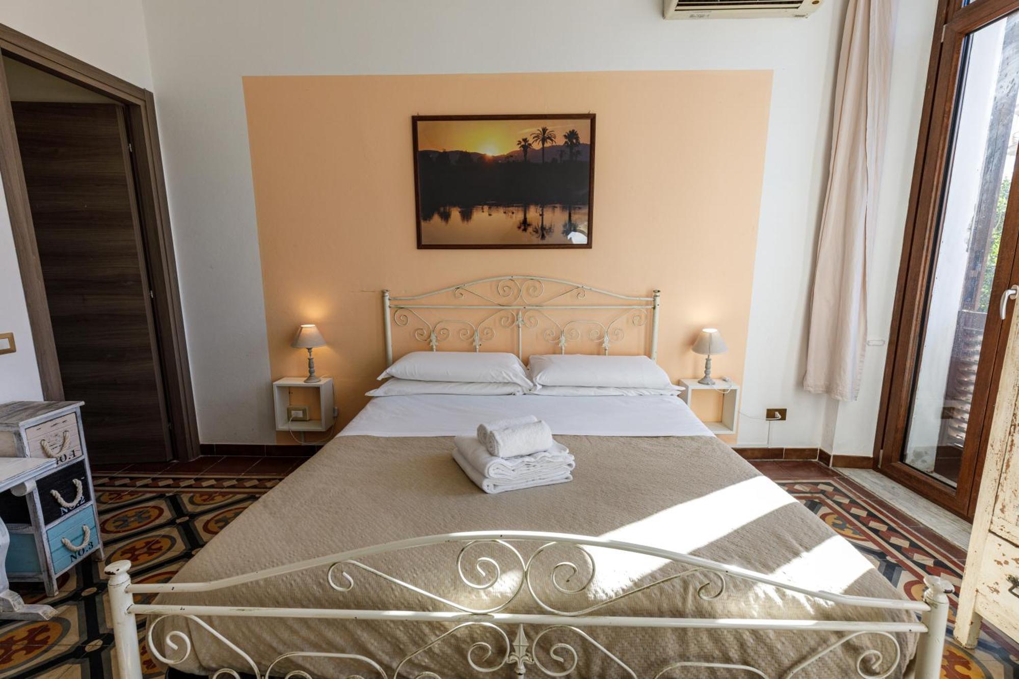 Onlyrooms III - Recommended For Under 30S Κάλιαρι Δωμάτιο φωτογραφία