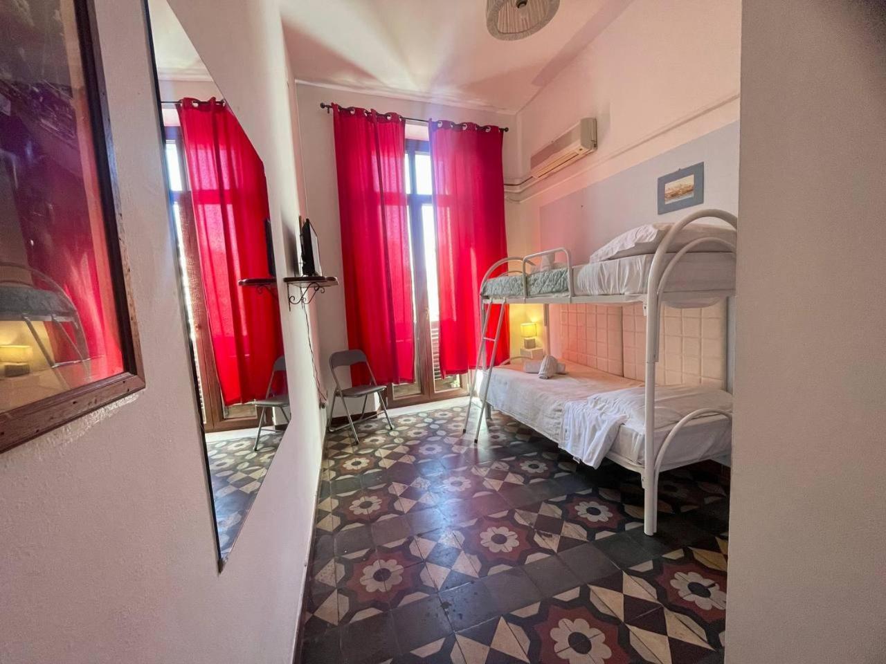 Onlyrooms III - Recommended For Under 30S Κάλιαρι Δωμάτιο φωτογραφία